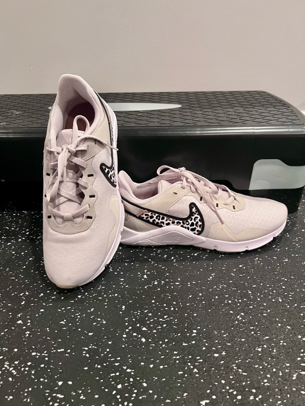 Nike Metcon - White / Light Gray with Leopard Swoosh
